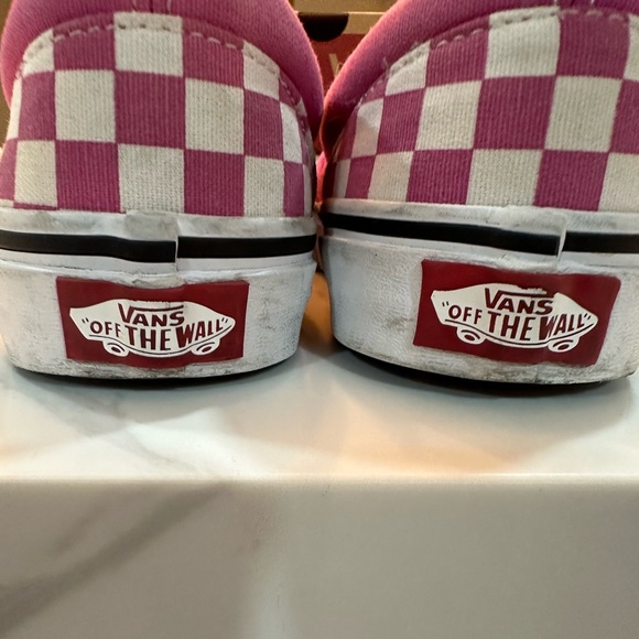 VANS EUC - Pink checked Vans slip-ons - 2.5 youth - Picture 2 of 6